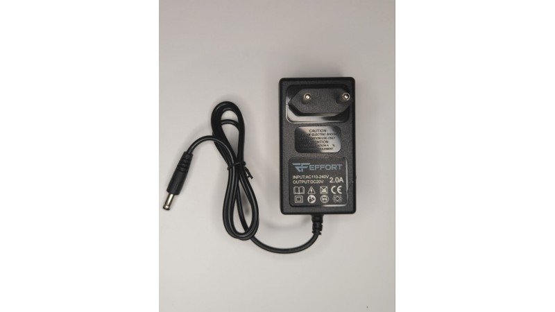 Зарядное устройство  EFFORT для аккумуляторов литий-ион 20 В сила тока 2A