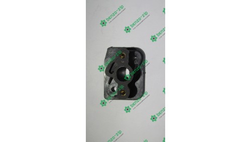 Переходник карбюратора косы (маленькое отверстие)