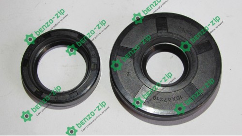 Сальники Урал комплект