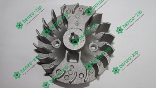 Маховик для мотокосы 36