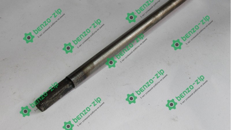 Ведущий вал (жесткий привод) d-8 мм квадрат 153см