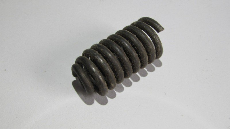 Амортизатор пружина для БП Oleo Mac 936, 940, 941С GS44 Амортизатор пружина для БП Oleo Mac 936, 940, 941С GS44